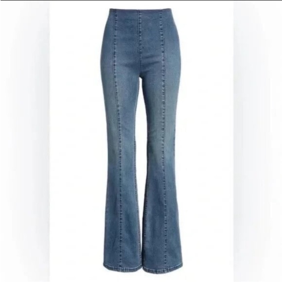 Free People We the Free High Rise Pull on Flare Slim Fit Stretch Jeans Size 26 - Picture 1 of 8